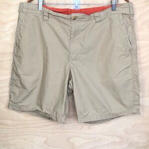 Columbia Sportswear Classic Khaki Shorts with Orange Lining Unisex Sz 40.